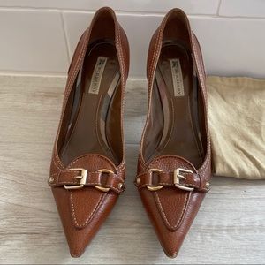 Burberry size 38/8